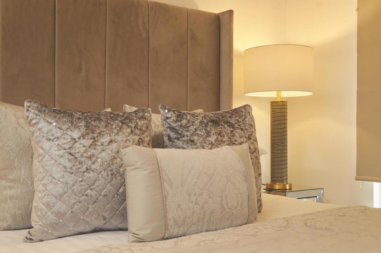 Deluxe City Modern Apt&Free Parking No Balcony Leeds  Esterno foto