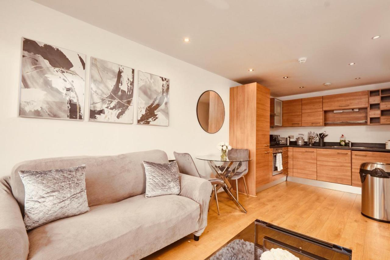 Deluxe City Modern Apt&Free Parking No Balcony Leeds  Esterno foto