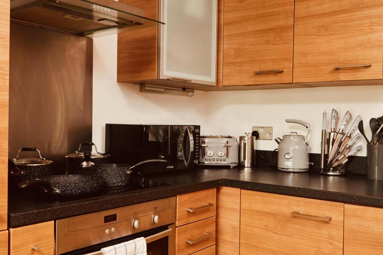 Deluxe City Modern Apt&Free Parking No Balcony Leeds  Esterno foto