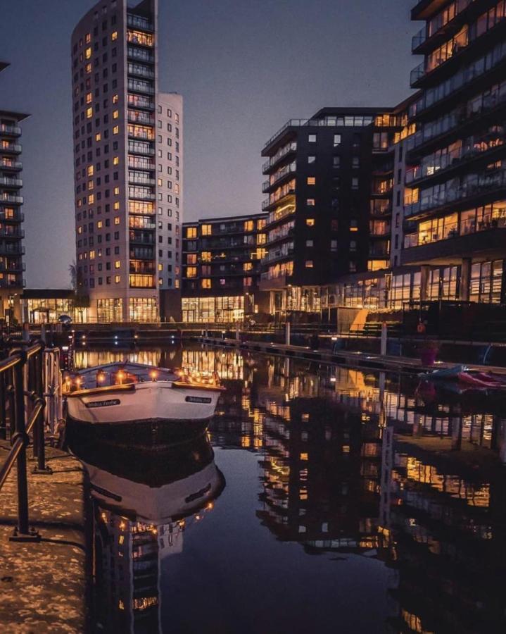 Deluxe City Modern Apt&Free Parking No Balcony Leeds  Esterno foto